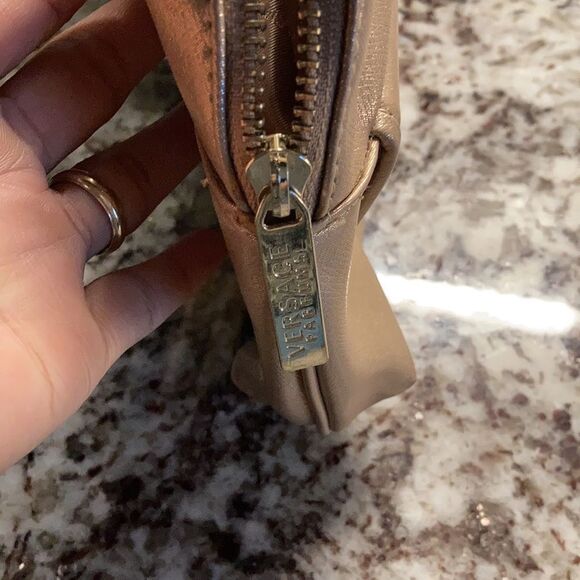 Versace makeup/ perfume baggie. Rose gold - Picture 3 of 7